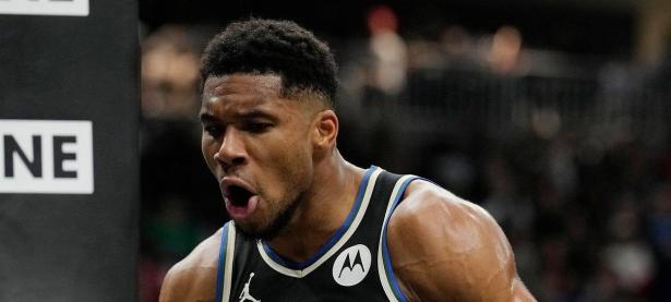 LOL-字母哥在公牛比赛中赛事规则更新，回归赛场引发热议！的简单介绍