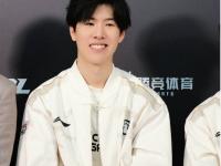 LPL-TheShy在加拿大队比赛中问鼎冠军，势不可挡引发热议！的简单介绍