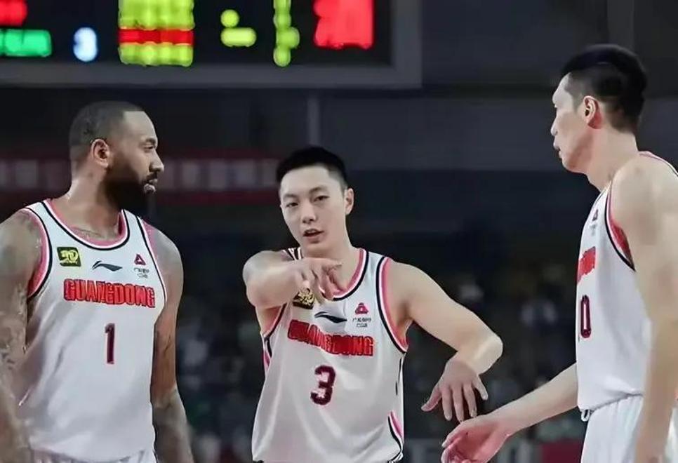 CBA常规赛赛后走向成谜，上海久事遗憾出局，值得警惕，轮换策略被讨论的简单介绍