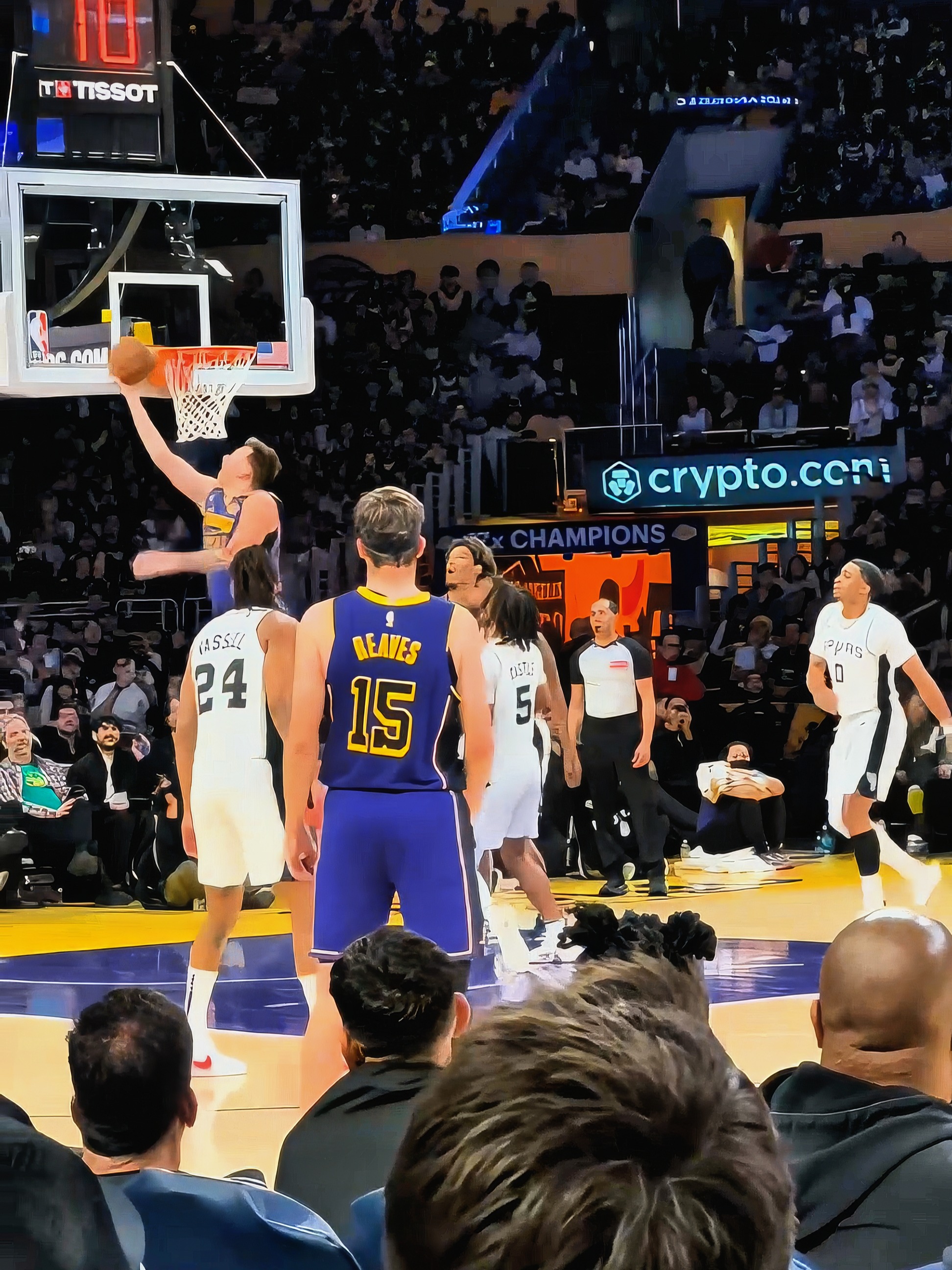 东契奇回归赛场,大胜首场状态亮眼,快船观众沸腾!的简单介绍 东契奇回归赛场,大胜首场状态亮眼,快船观众沸腾!的简单介绍